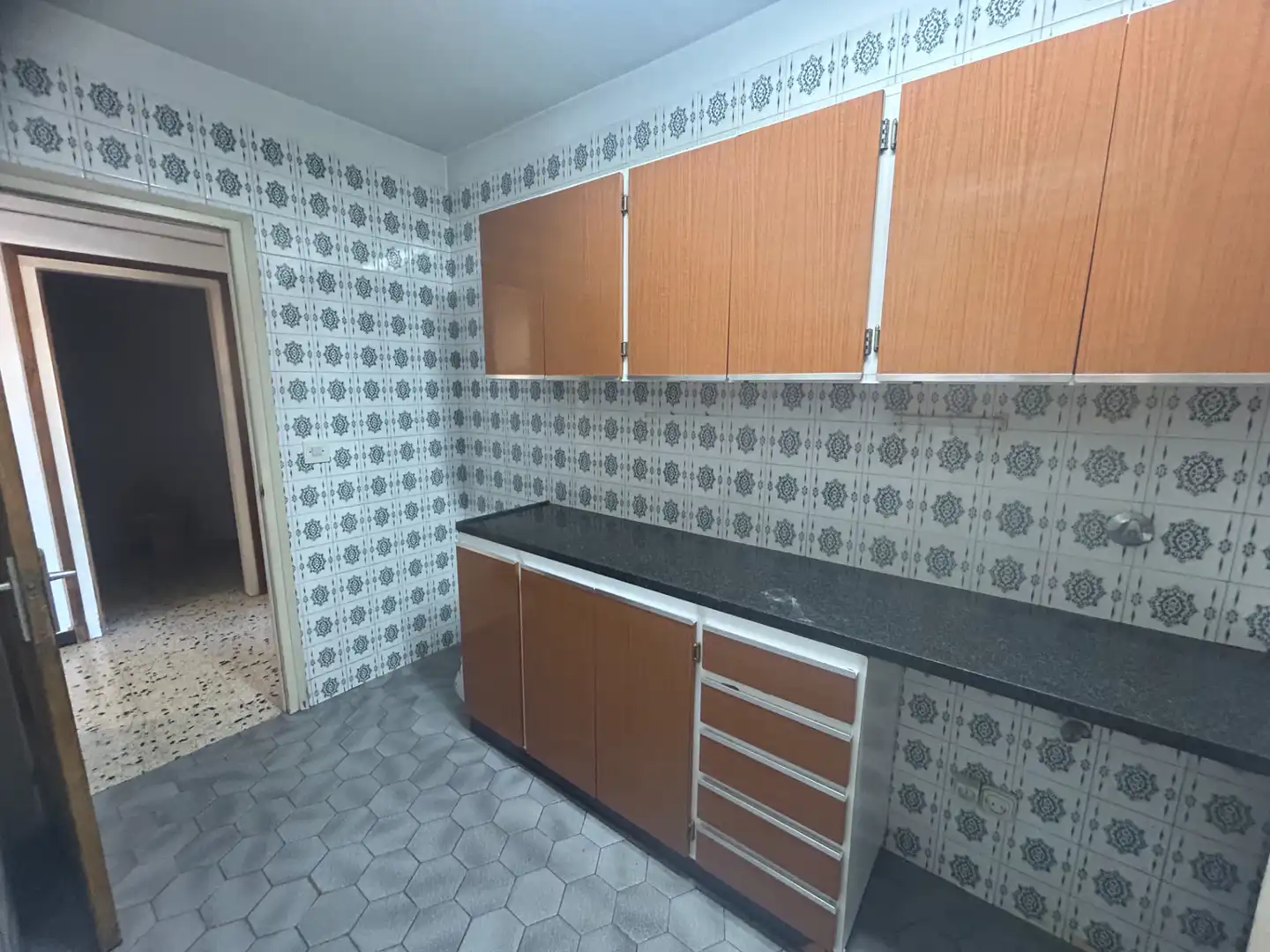 Cuina de Pis en venda en Manresa amb Calefacció, Terrassa i Forn