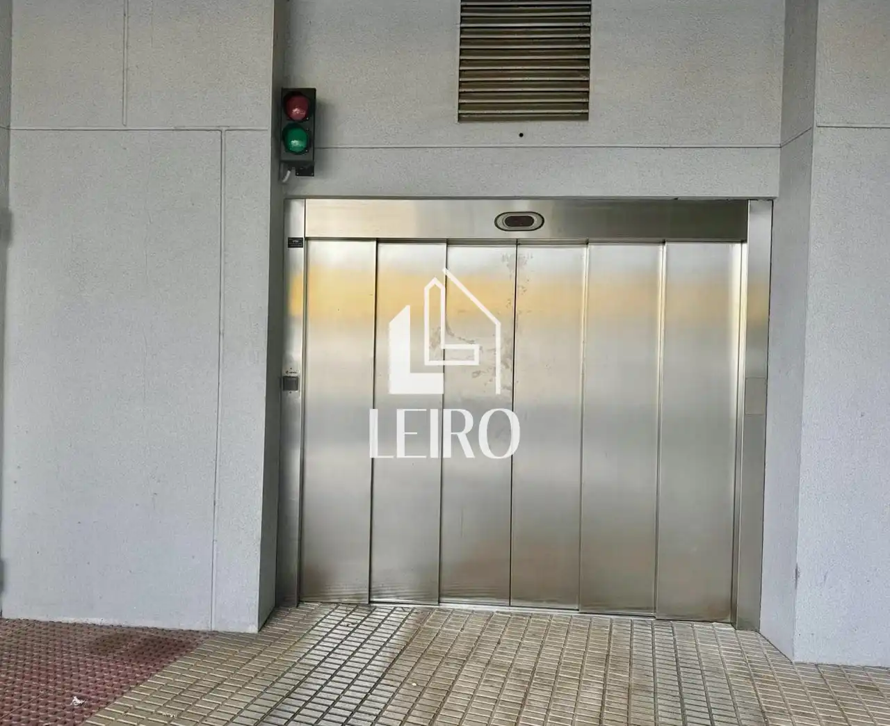 Parking de Apartamento en venta en Vilagarcía de Arousa con Calefacción, Terraza y Trastero