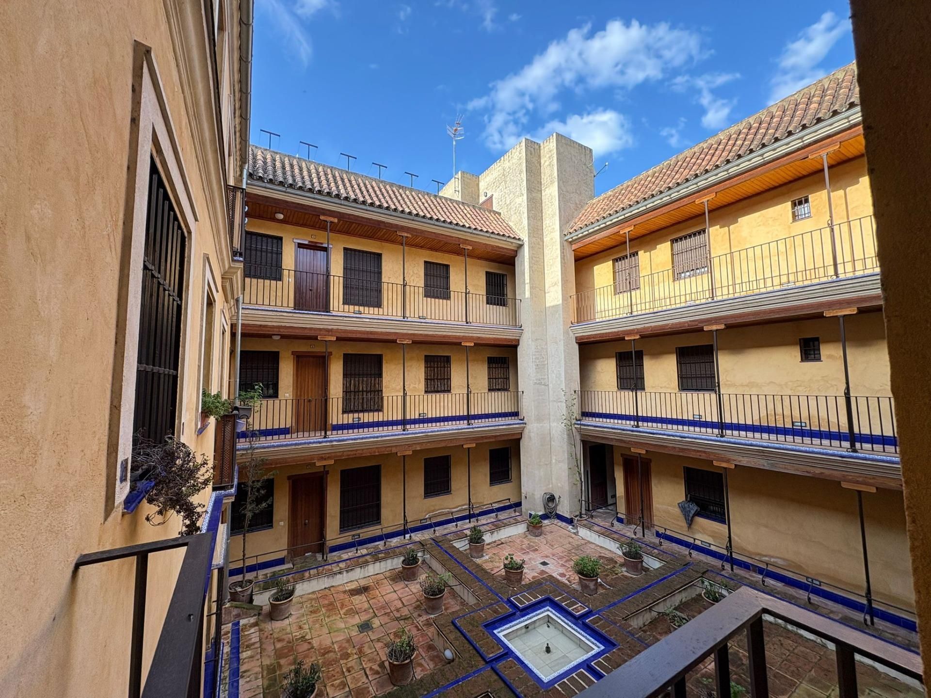 Vista exterior de Piso en venta en Morón de la Frontera