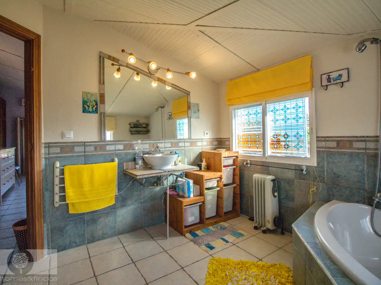 Baño de Finca rústica en venta en Cartaya con Jardín privado, Piscina y Amueblado
