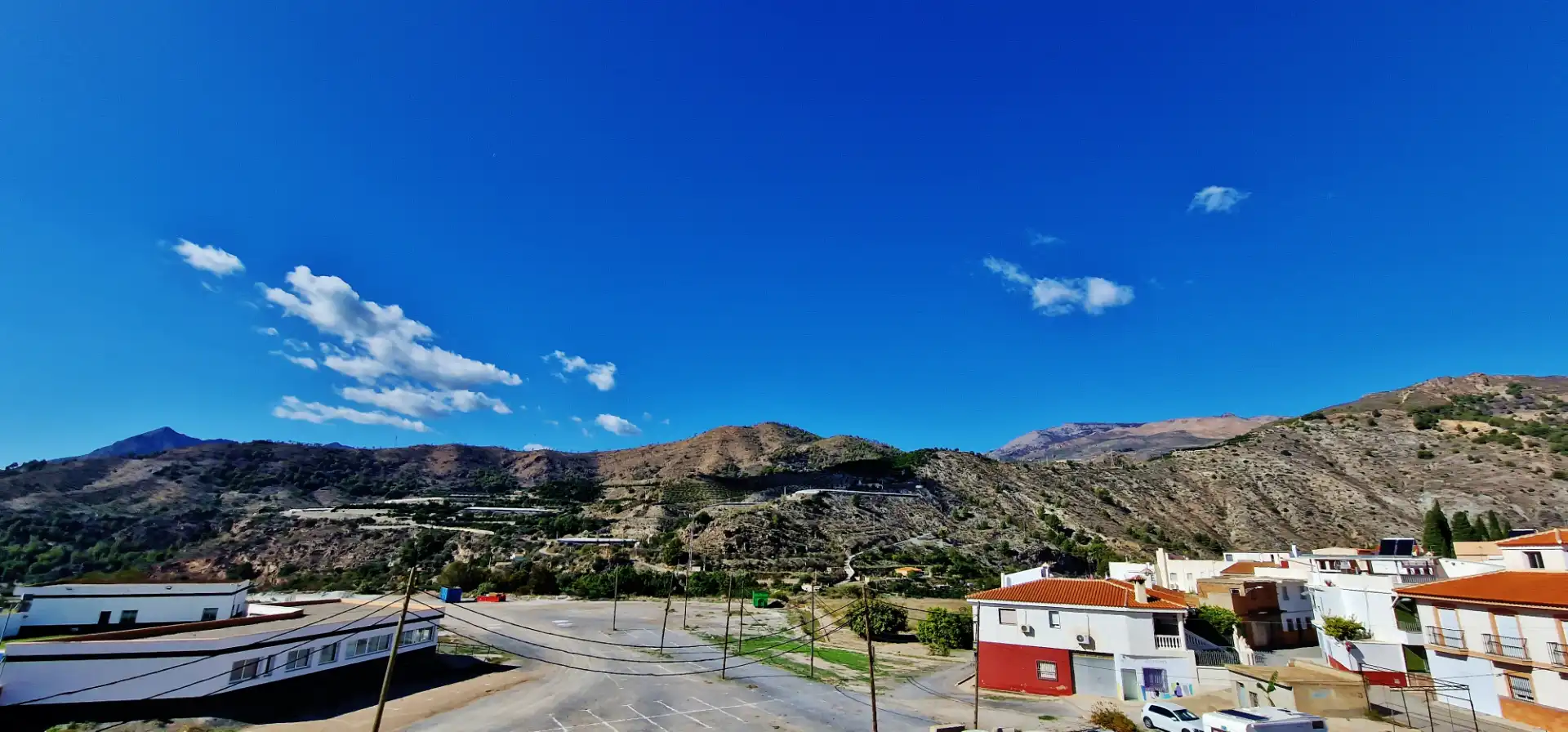 Außenansicht von Wohnungen zur Miete in Vélez de Benaudalla mit Klimaanlage, Heizung und Terrasse