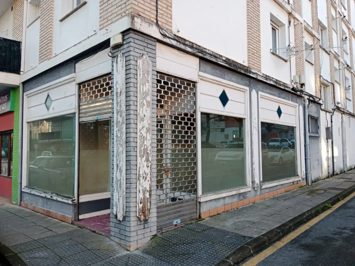 Vista exterior de Local de alquiler en Medio Cudeyo