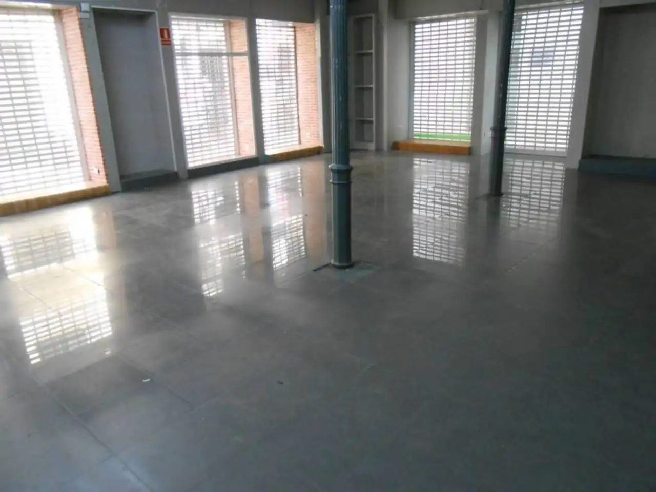 Local comercial de lloguer a Centro, imagen 3