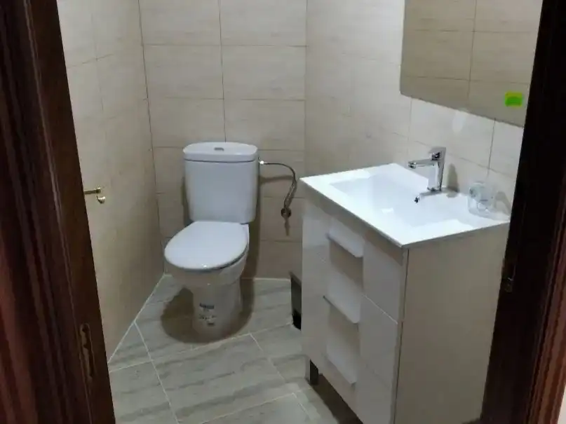 Bany de Pis en venda en Marcilla amb Aire condicionat, Parquet i Traster