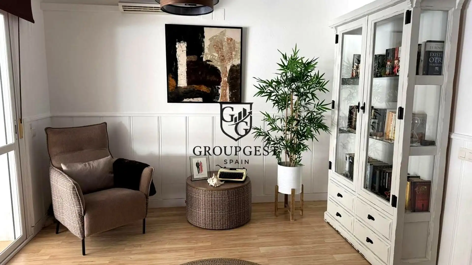 Living room of Houses for sale in Málaga Capital  with Air Conditioner, Private garden and Terrace