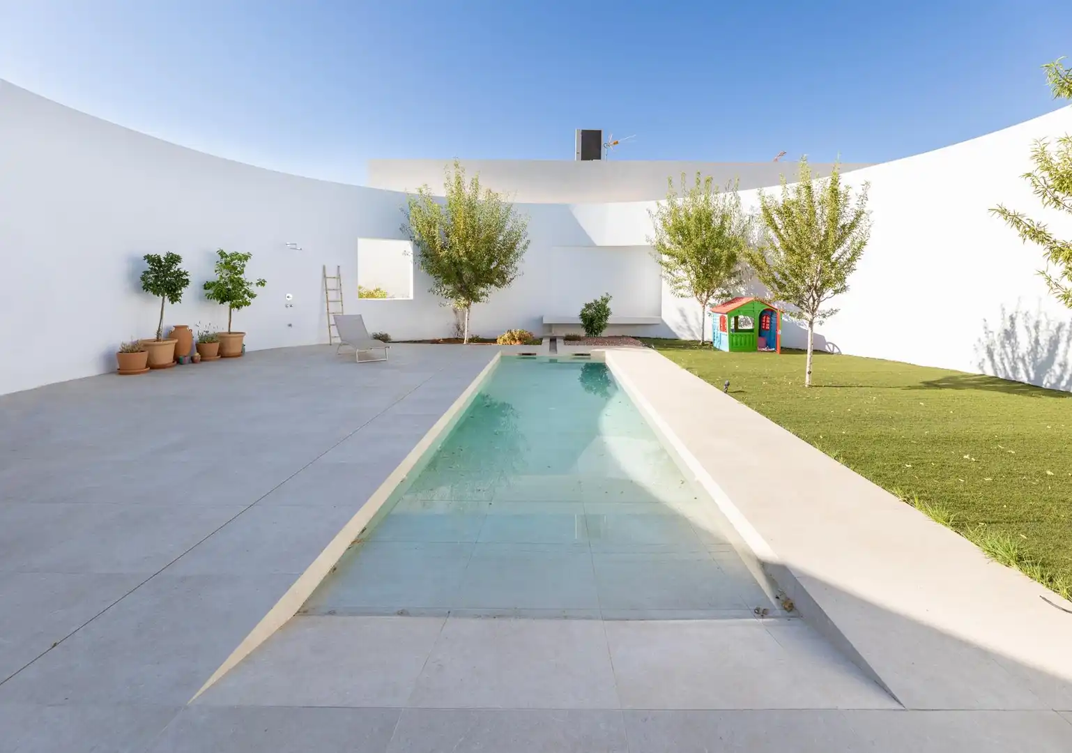Piscina de Casa o chalet en venta en Albolote con Aire acondicionado, Calefacción y Jardín privado
