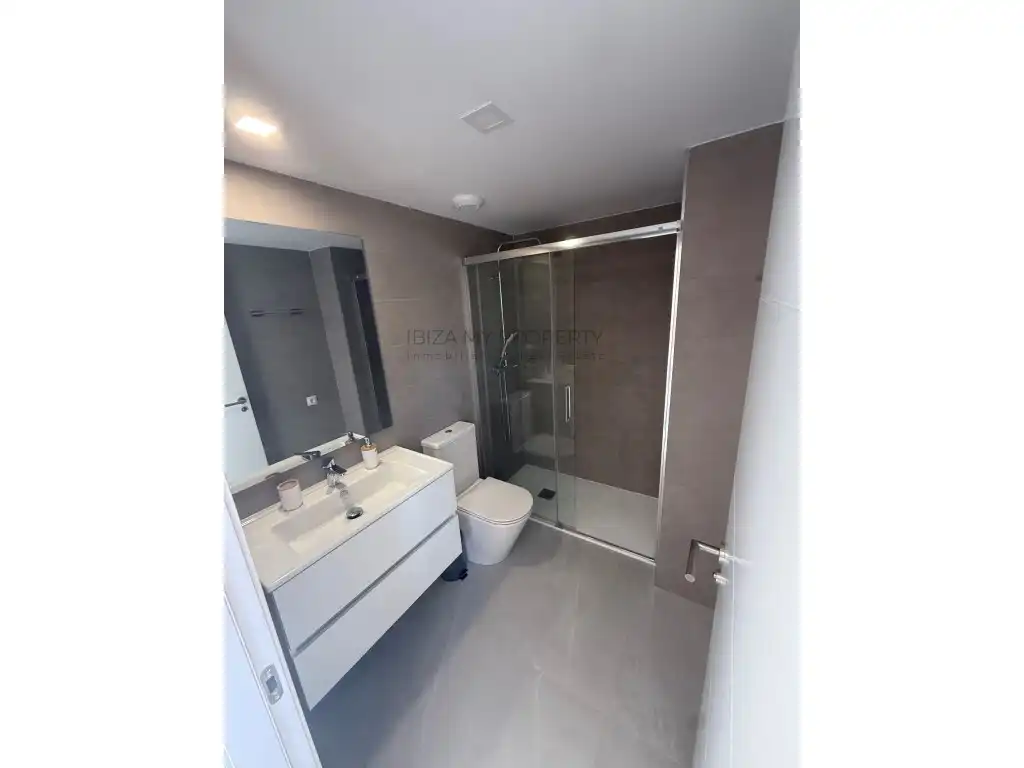 Apartamento con ascensor en alquiler en Avenida Pere Matutes Noguera, imagen 8