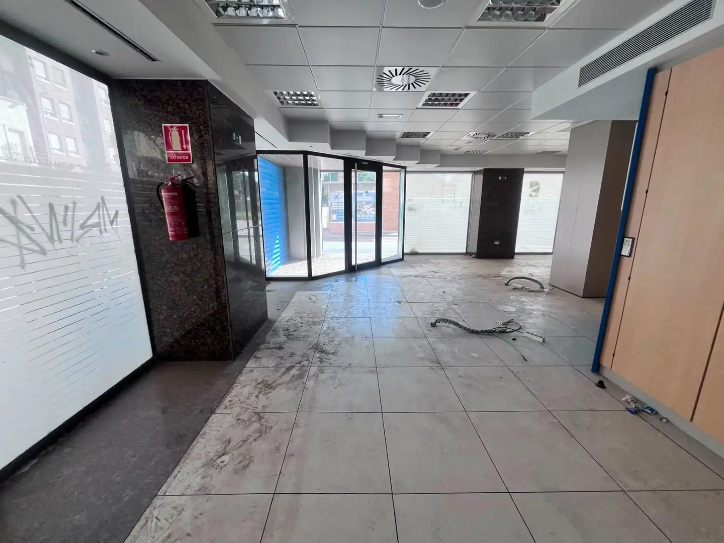 Business premises for sale in Avenida Avenida Nuestra Señora de Montserrat 74, imagen 3