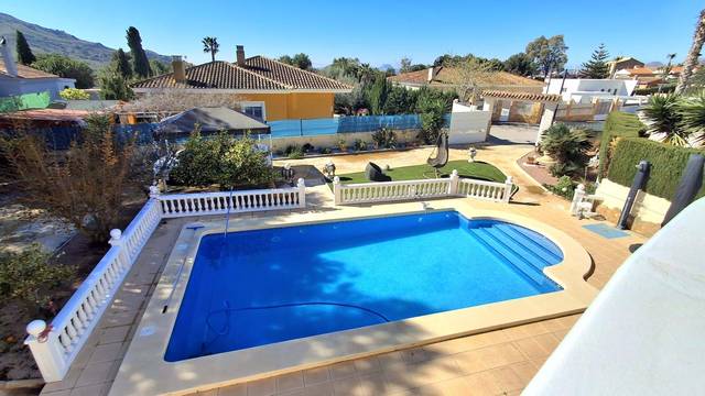 Casa-chalet en Venta en Calle Castellers en Busot