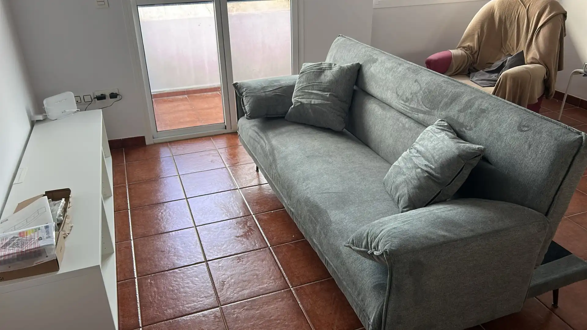 Sala d'estar de Pis en venda en Dos Hermanas amb Aire condicionat, Terrassa i Moblat