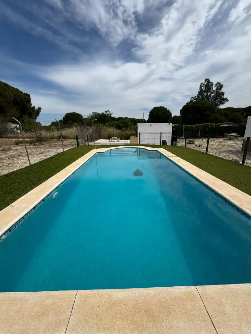 Schwimmbecken von Country house zum Verkauf in Lucena del Puerto mit Schwimmbad