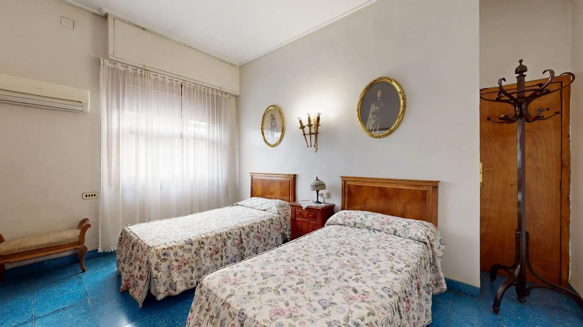 Bedroom of Houses for sale in Torrent  with Terrace, Storage room and Swimming Pool