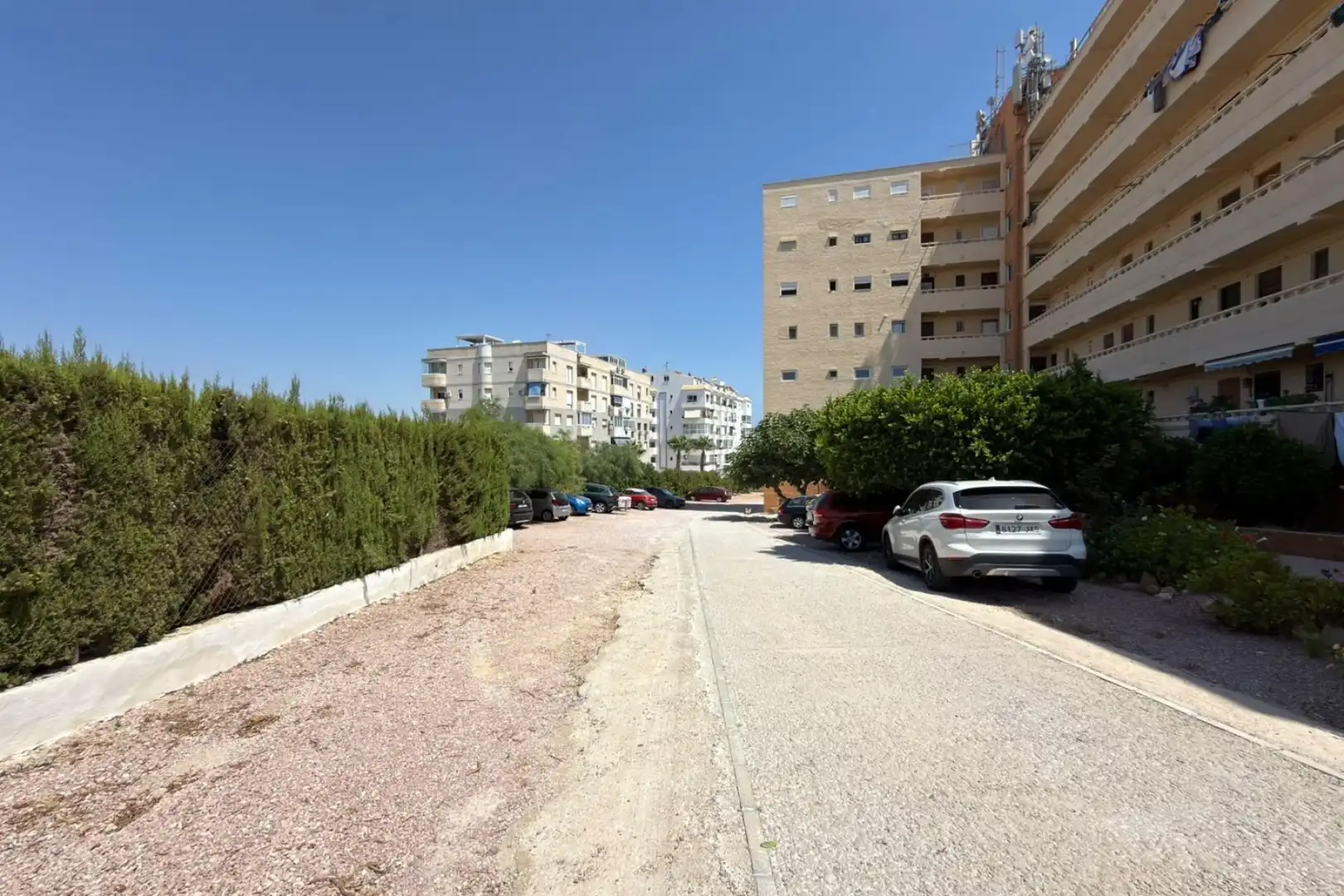 Aparcament de Estudi en venda en Torrevieja amb Moblat, Rentadora i Piscina comunitària