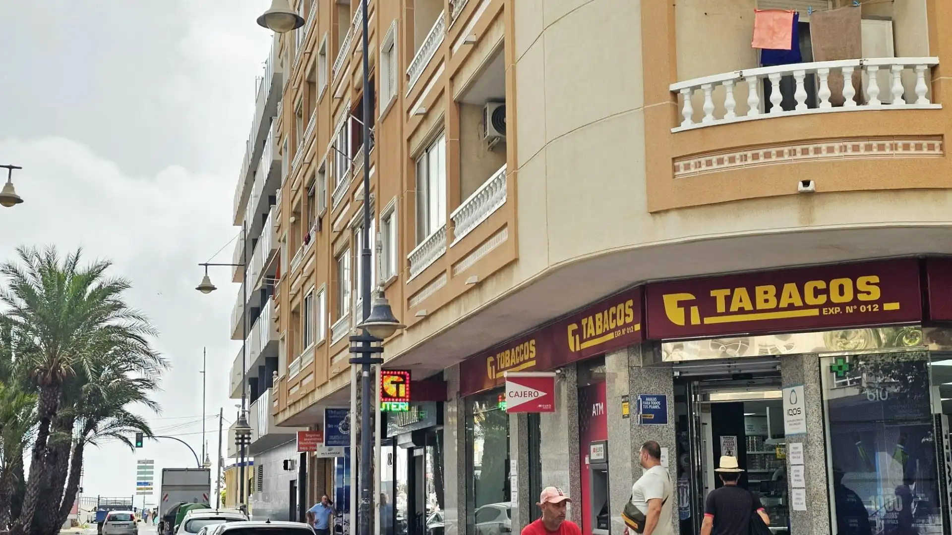 Vista exterior de Piso en venta en Torrevieja con Aire acondicionado, Calefacción y Terraza