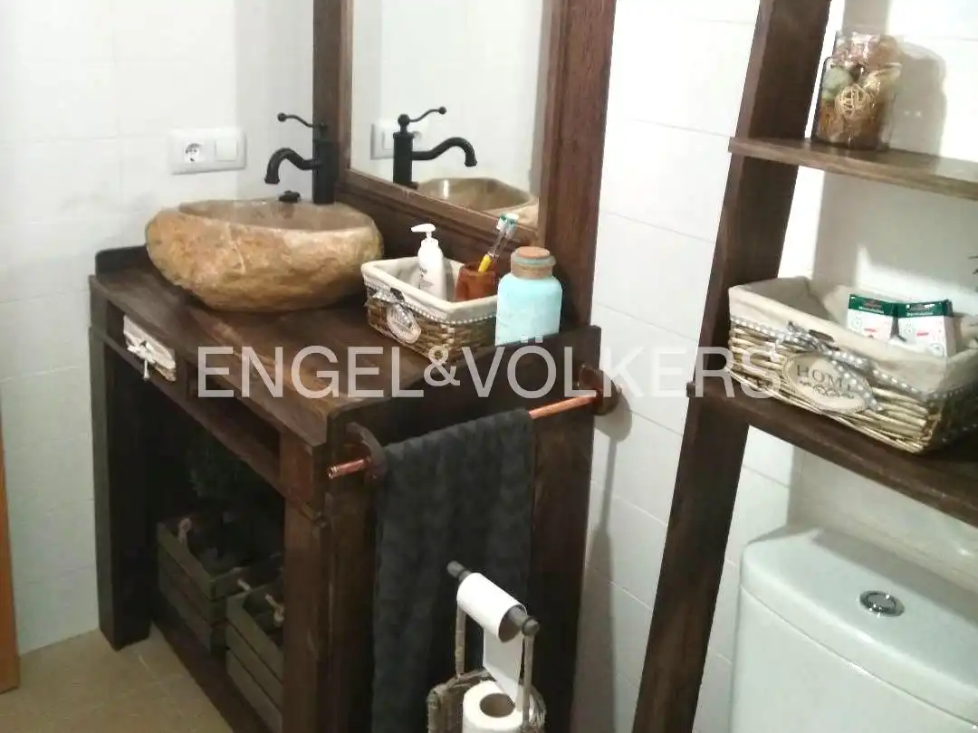 Badezimmer von Wohnung zur Miete in Sot de Chera mit Klimaanlage, Heizung und Möbliert