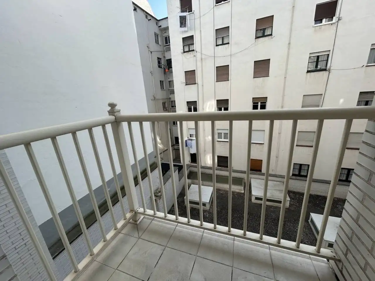 Terrassa de Apartament en venda en Oviedo  amb Calefacció, Parquet i Moblat