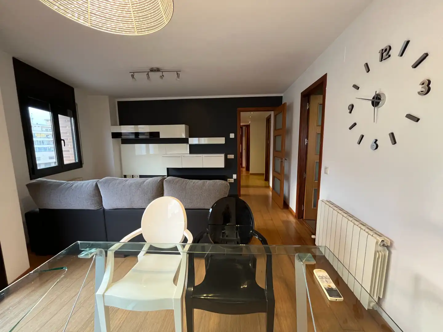 Sala de estar de Piso en venta en Cassà de la Selva con Aire acondicionado, Calefacción y Parquet