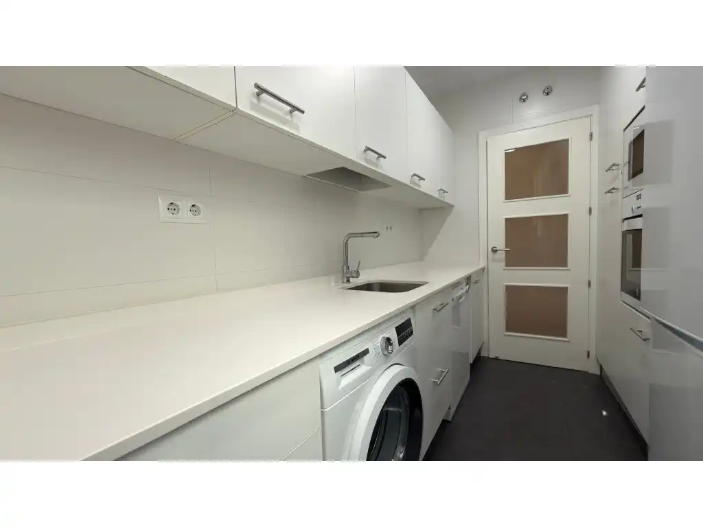 Cocina de Piso de alquiler en Madrid con Aire acondicionado, Calefacción y Horno
