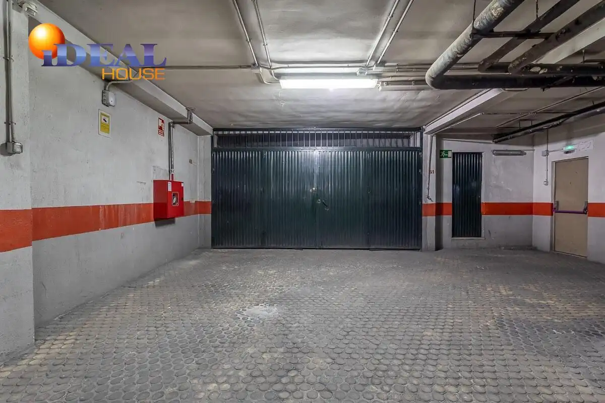 Parking de Garaje en venta en Granada