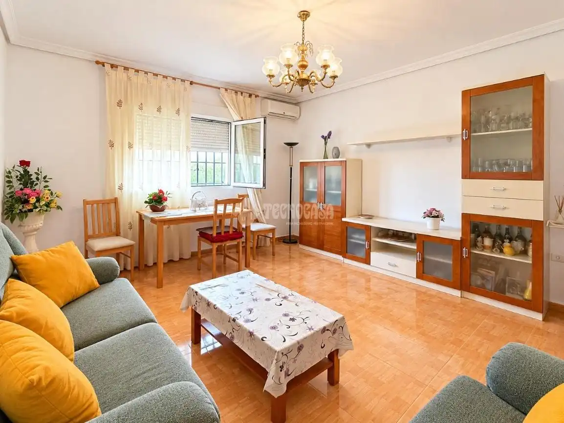 Sala de estar de Casa o chalet en venta en Numancia de la Sagra, Toledo