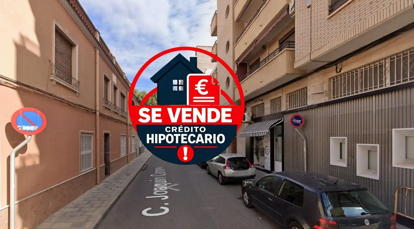 Flat with lift for sale in Plaza Castelar - Mercado Central