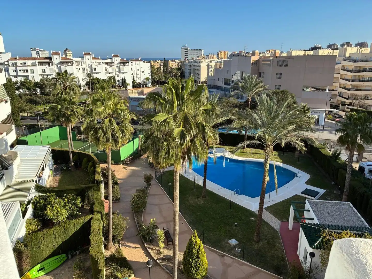 Piscina de Pis en venda en Playamar - Benyamina