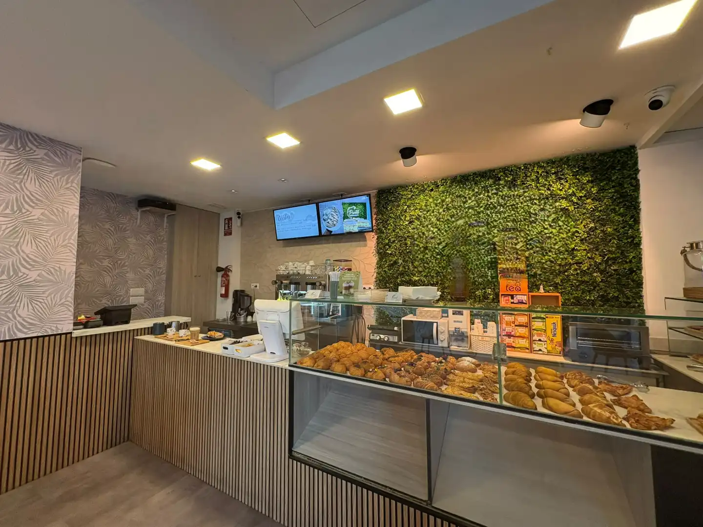 Local comercial en traspàs a Les Corts, imagen 13