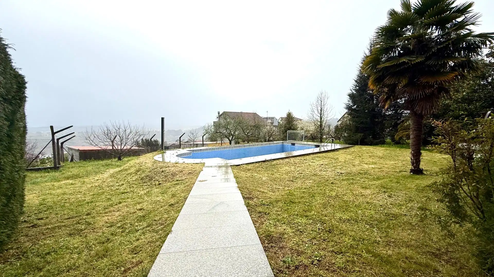 Swimming pool of Country homes for sale in Toén  with Private garden, Storage room and Swimming Pool