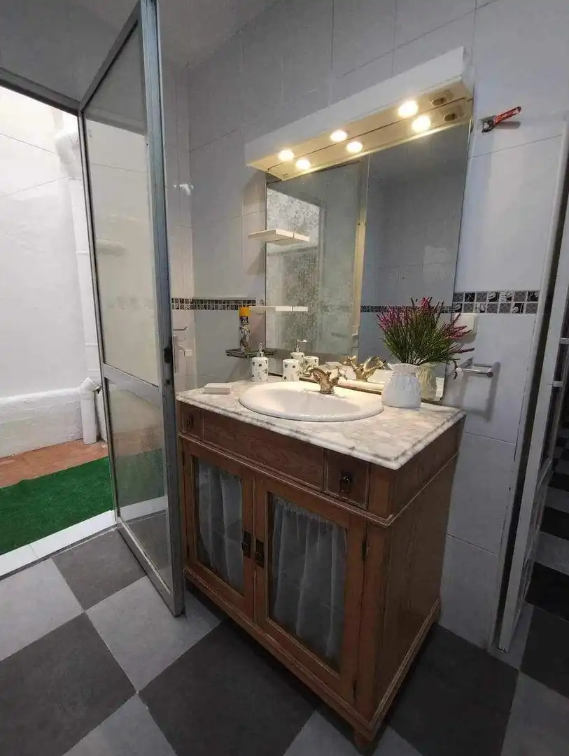 Baño de Piso en venta en Cádiz con Amueblado