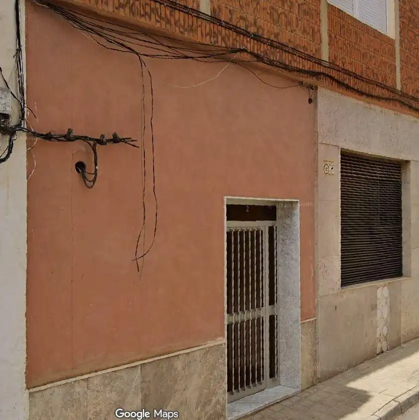 Vista exterior de Piso en venta en Caudete de las Fuentes