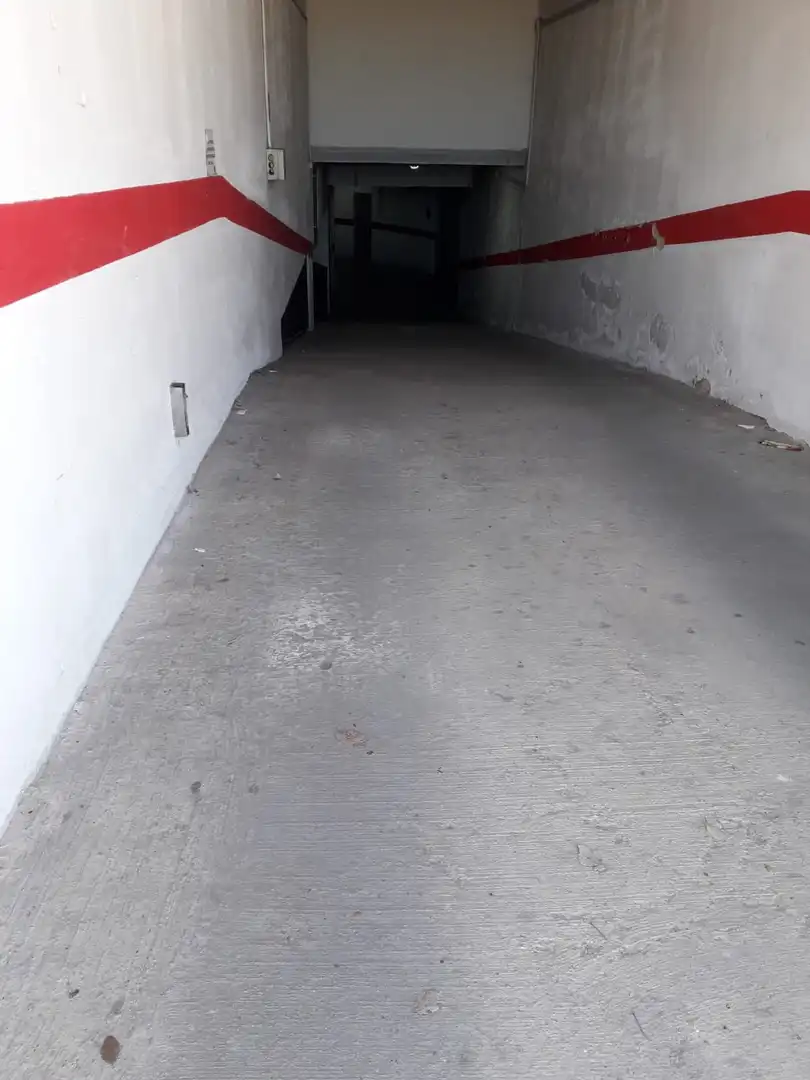 Garaje de alquiler en Sevilla