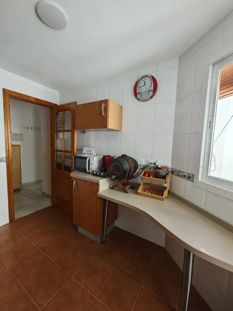 Cuina de Àtic en venda en Vélez-Málaga amb Aire condicionat, Terrassa i Moblat