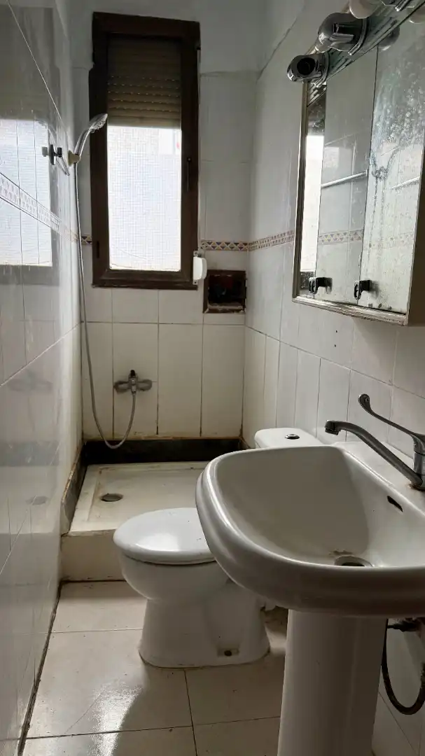 Bathroom of Flat for sale in Barakaldo 