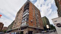 Vista exterior de Pis en venda en  Madrid Capital amb Calefacció, Terrassa i Piscina comunitària