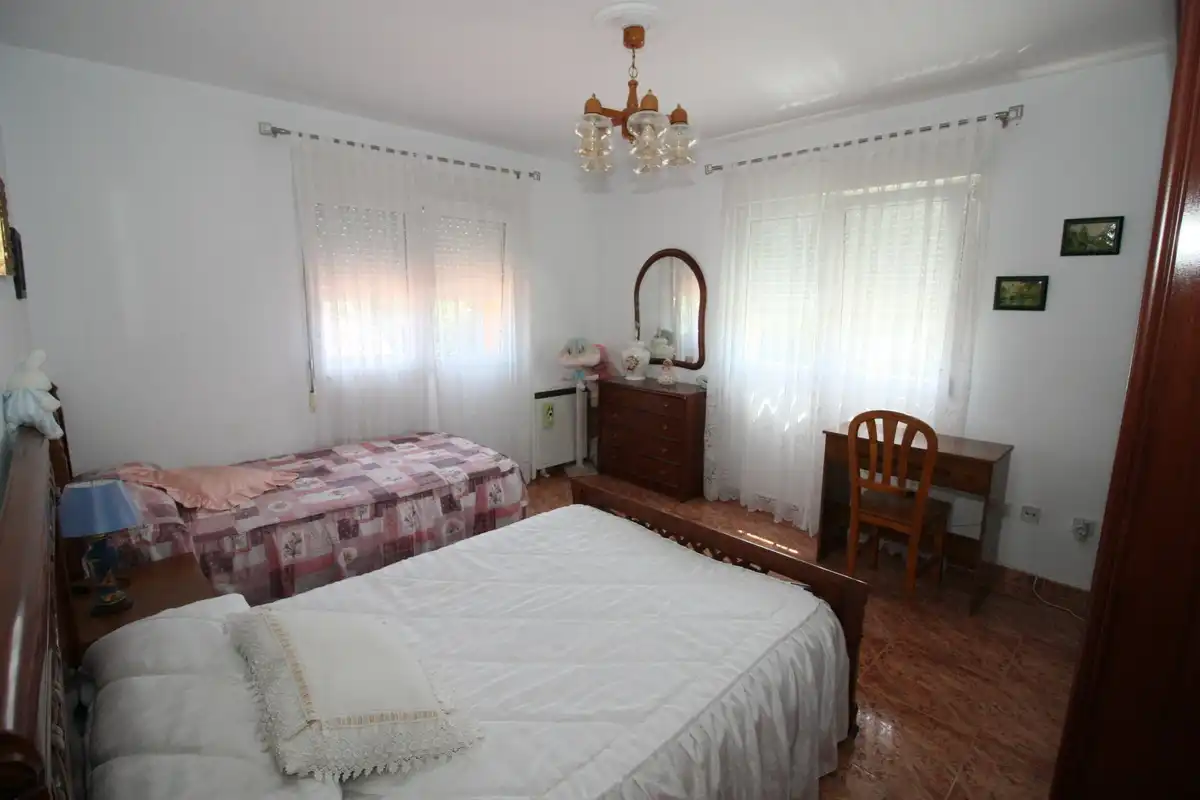 Habitación de Casa o chalet en venta en Mombeltrán con Calefacción, Jardín privado y Terraza