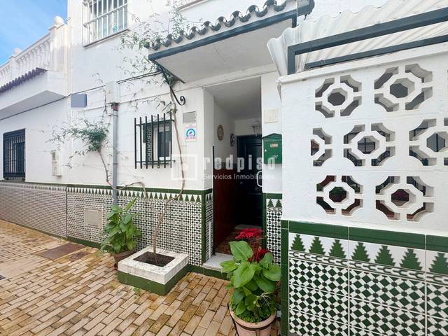 Casa-chalet en Venta en del Portal y Porta en El Palo