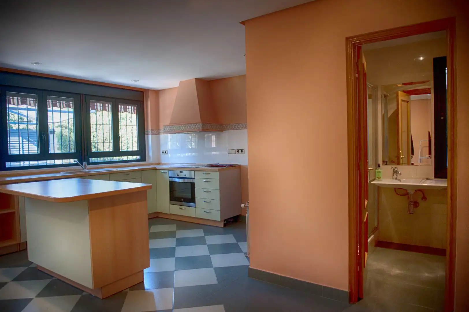 Cocina de Casa o chalet en venta en Aranjuez con Aire acondicionado, Calefacción y Jardín privado