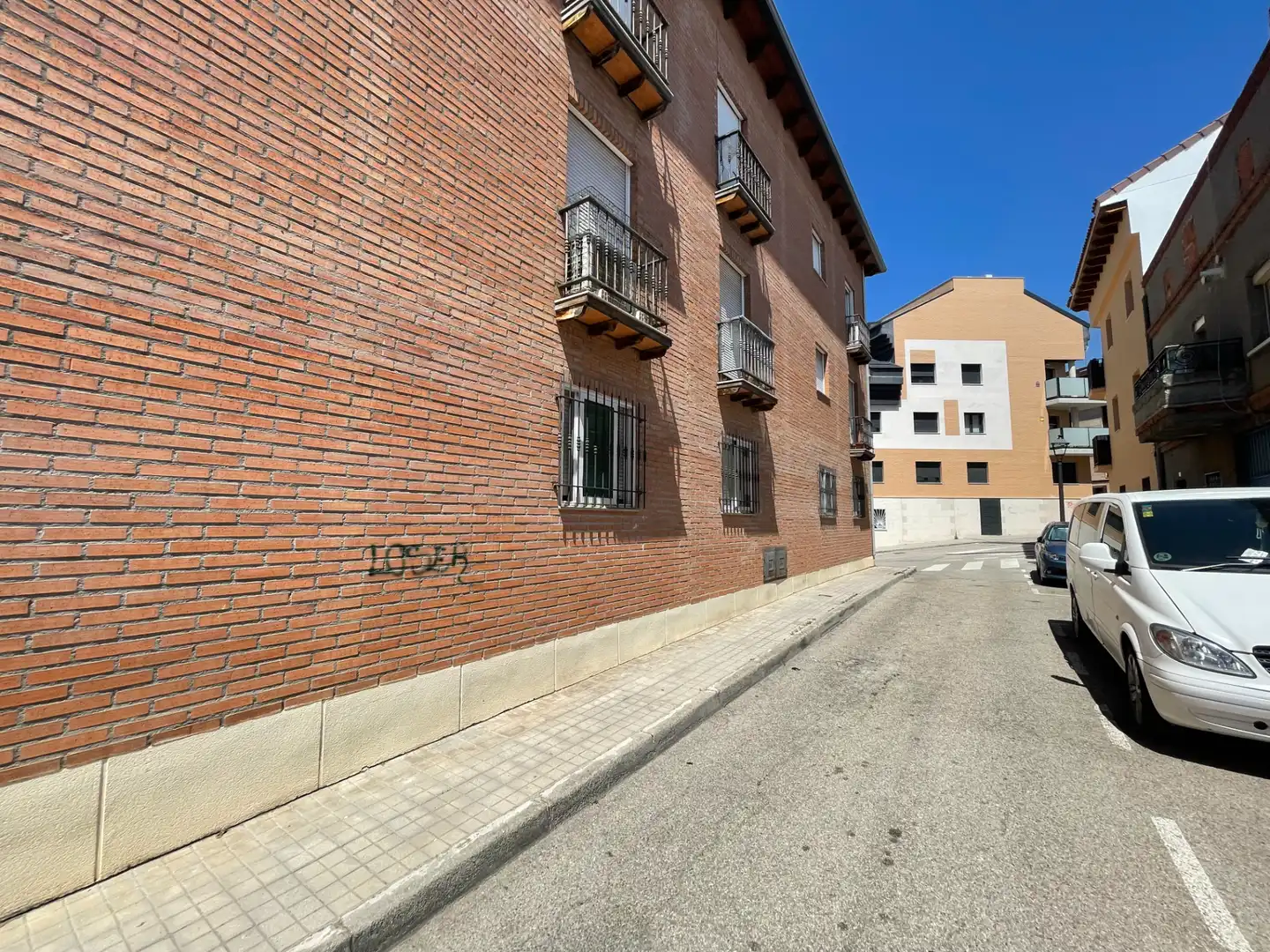 Vista exterior de Pis en venda en San Agustín del Guadalix amb Aire condicionat, Calefacció i Parquet