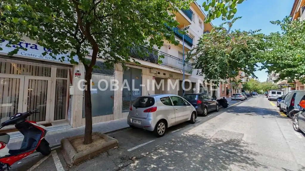Vista exterior de Apartamento en venta en Roses con Calefacción, Terraza y Amueblado