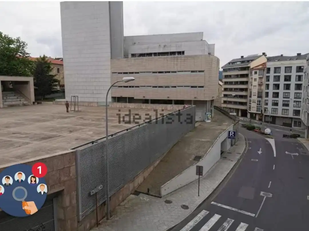 Außenansicht von Wohnung zum Verkauf in Ourense Capital  mit Heizung, Parkett und Abstellraum