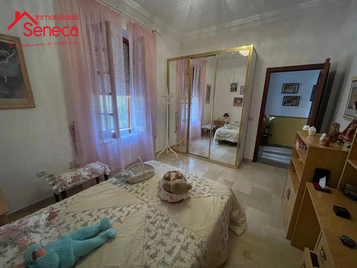 Bedroom of Detached homes for sale in El Carpio  with Air Conditioner, Heating and Furnished