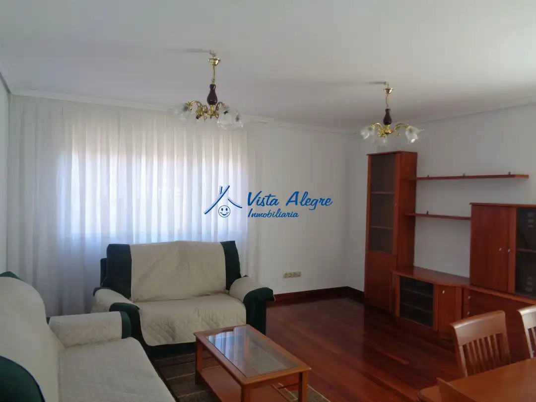 Apartamento de alquiler en Calle Julián Fernández Ollero, Haro