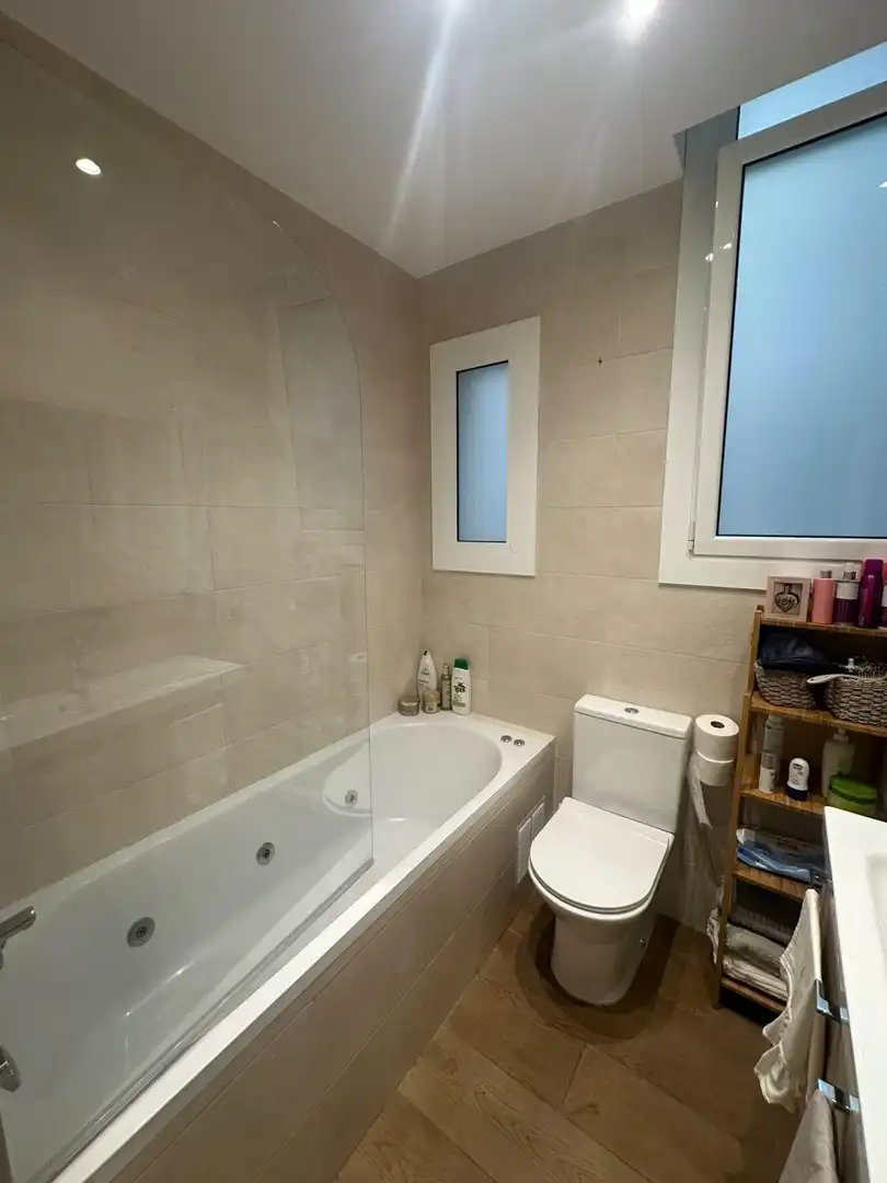 Apartament amb terrassa en venda a Carrer MARQUES DE SENTMENAT, imagen 9