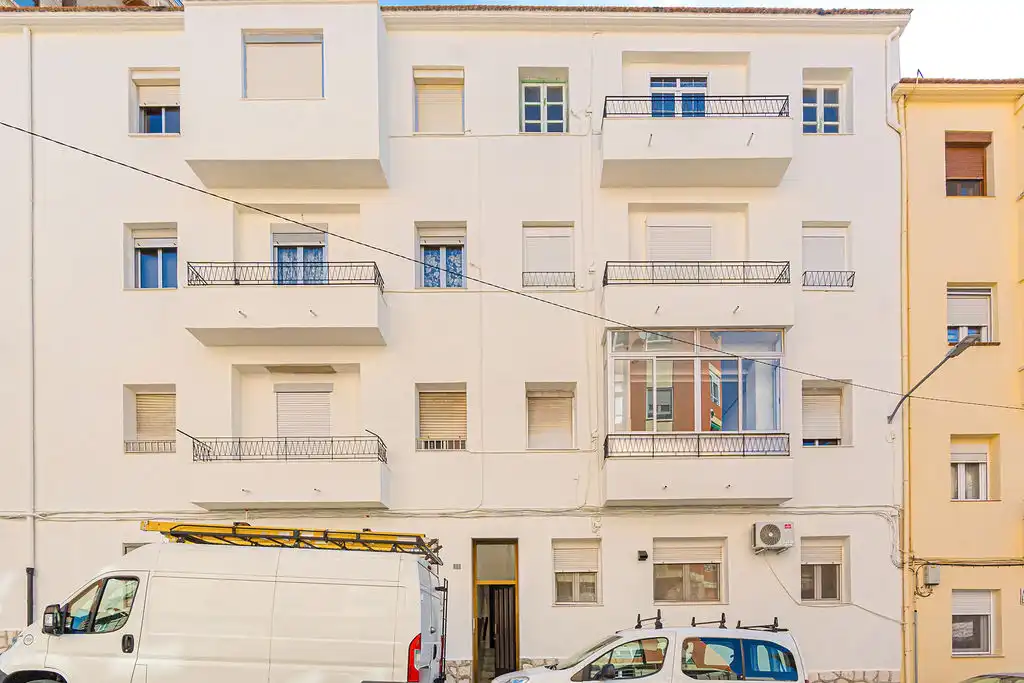 Piso en venta en Av de la Constitució , Banyeres de Mariola