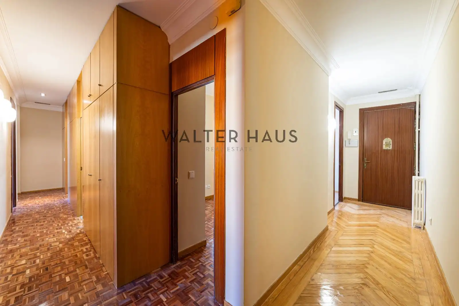 Wohnung zur Miete in Madrid mit Klimaanlage, Heizung und Ofen