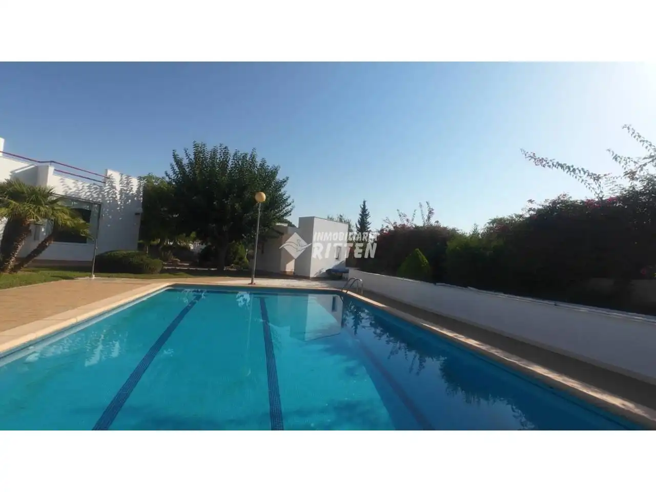 Vista exterior de Casa o xalet en venda en Cartagena amb Aire condicionat, Jardí privat i Terrassa
