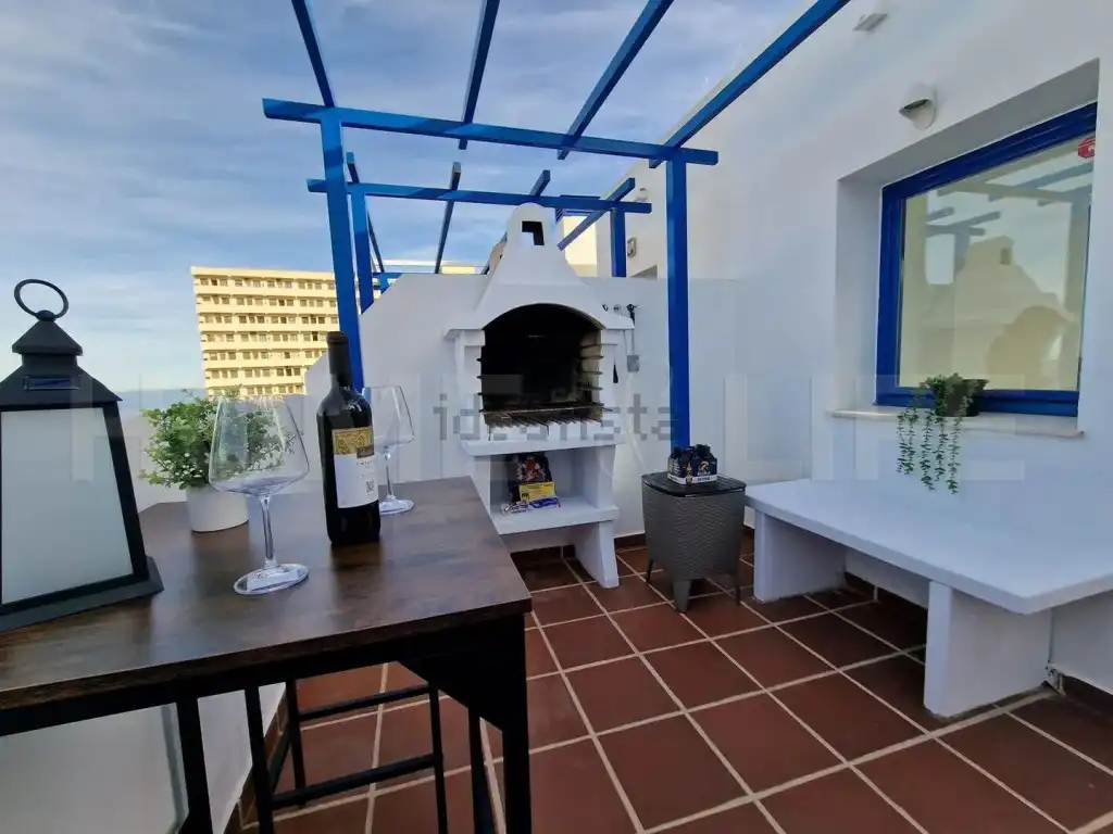 Terrasse von Maisonette zum Verkauf in Benalmádena mit Klimaanlage, Privatgarten und Terrasse