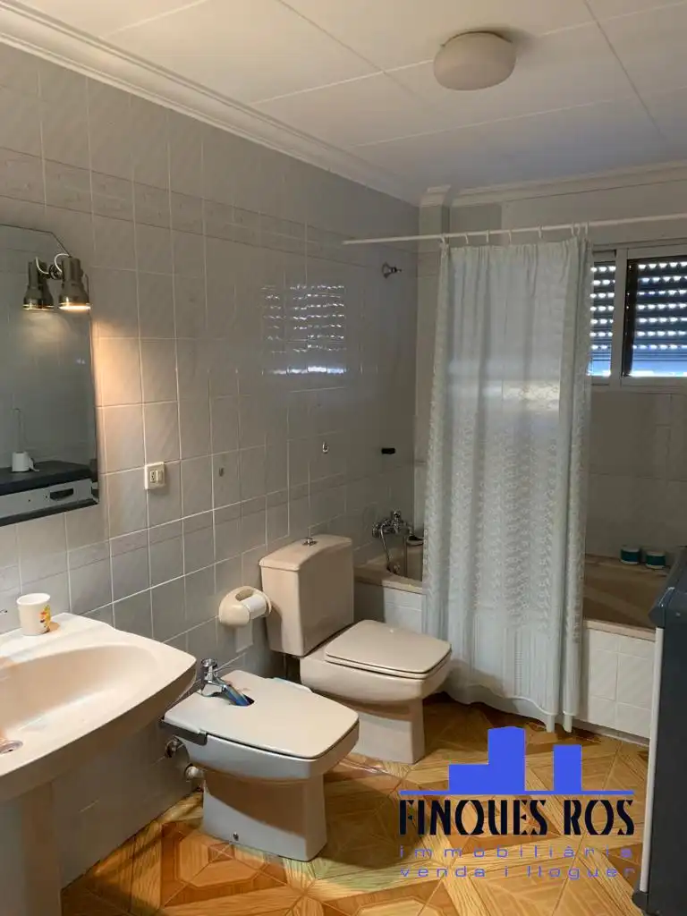 Bany de Casa o xalet en venda en Vinaròs amb Jardí privat, Terrassa i Traster