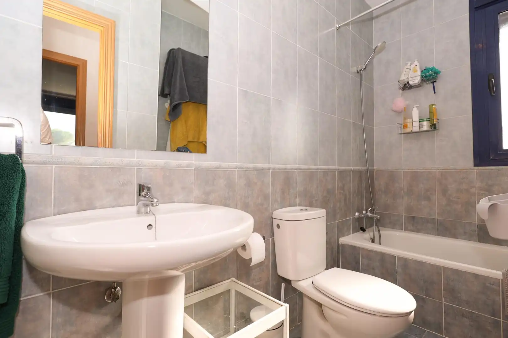 Bathroom of Houses for sale in Yebes  with Heating