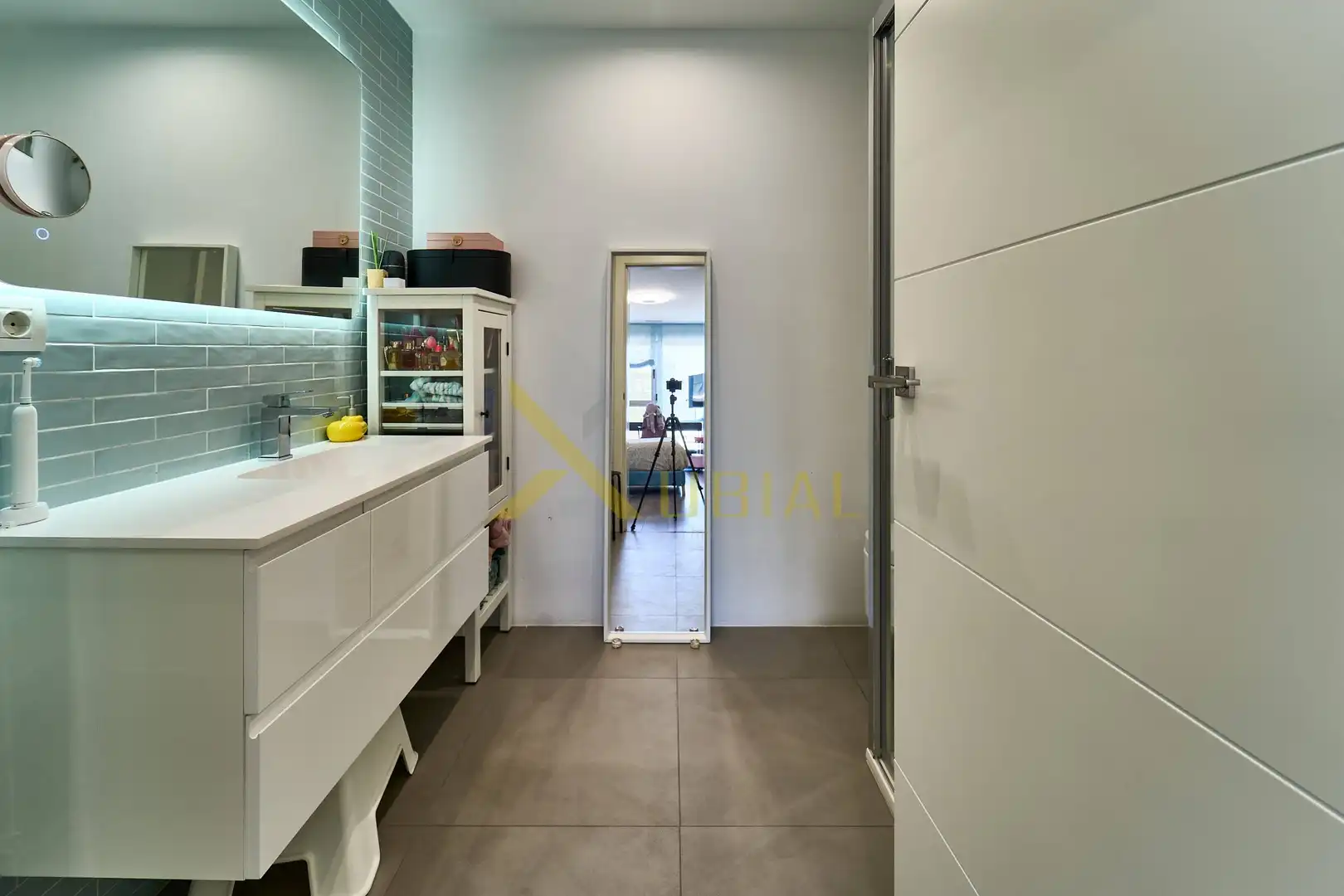 Flat for sale in A Coruña Capital   with Storage room, Furnished and Balcony